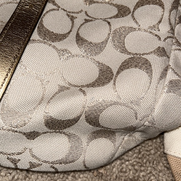 Authentic Coach purse - Picture 7 of 7